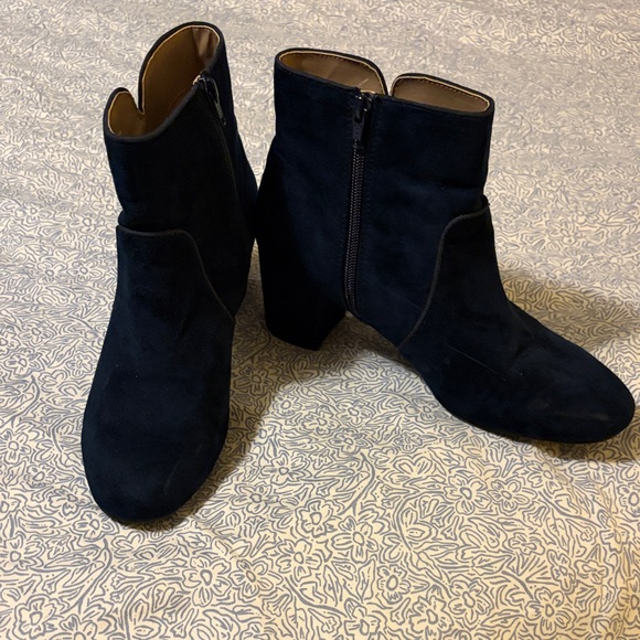 White Mountain Navy Ankle Boots - Picture 2 of 10